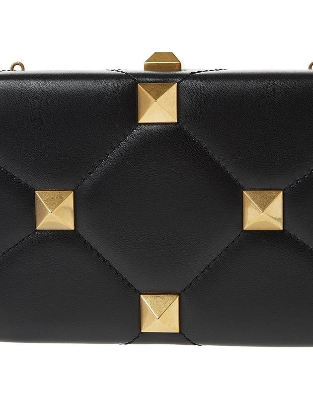 Roman Studded Leather Clutch Bag Black - VALENTINO - BALAAN 8