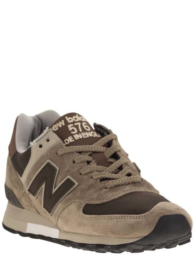 576 - Sneakers - NEW BALANCE - BALAAN 2