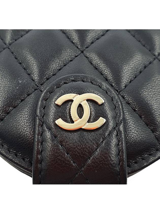 Women s Classic Round Case - CHANEL - BALAAN 12