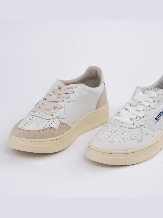 Medalist Goatskin Low Top Sneakers White - AUTRY - BALAAN 7