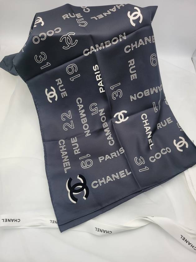 Velvet Logo Black and White Scarf - CHANEL - BALAAN 3