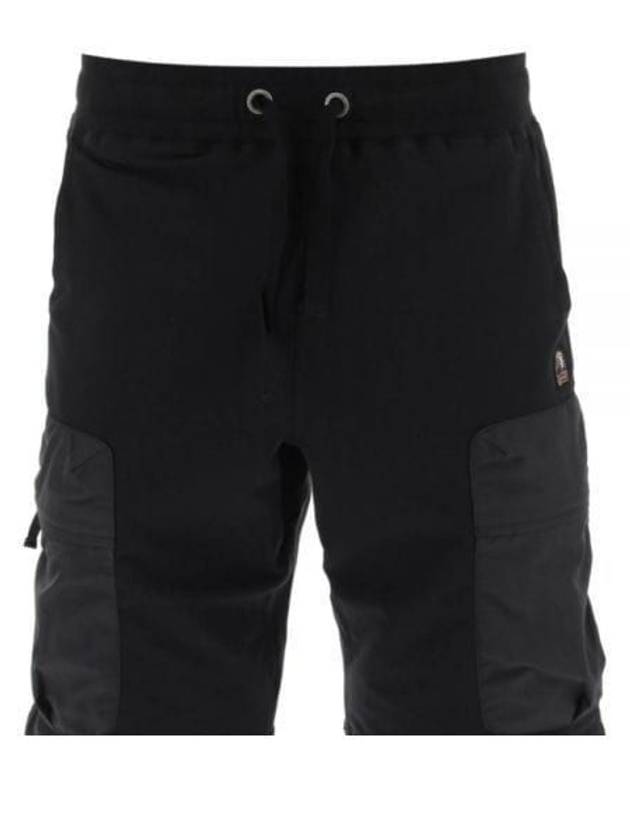 Men's Logo Patch Cargo Bermuda Shorts Black - PARAJUMPERS - BALAAN 2