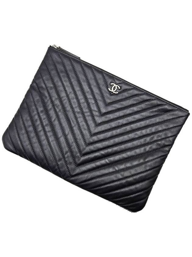 Chanel A81222 Black Leather Stud Chevron Clutch Pouch - CHANEL - BALAAN 5