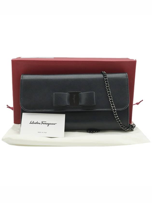 Ferragamo 22 D523 Black Calfskin Barazini Mini Chain Crossbody Bag - SALVATORE FERRAGAMO - BALAAN 2