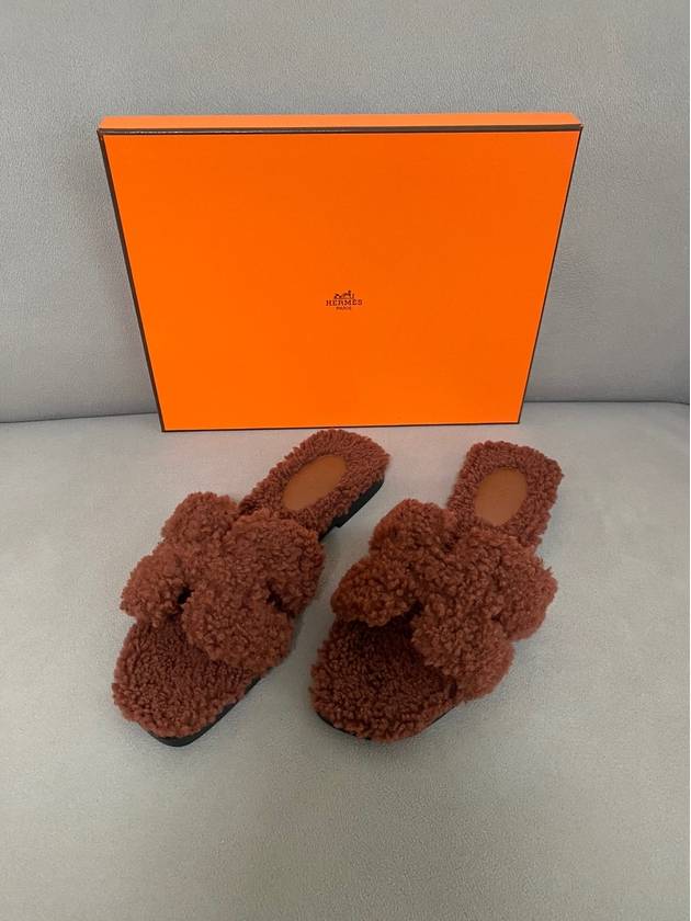 Oran Shearing Sandals Cognac - HERMES - BALAAN 9