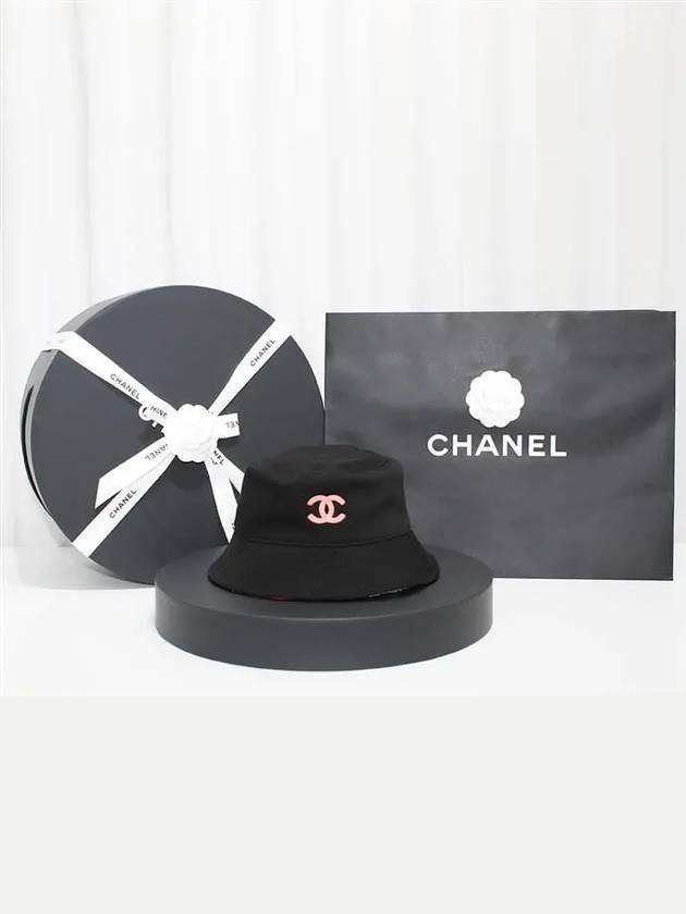 CC Logo Reversible Bucket Hat Black - CHANEL - BALAAN 11