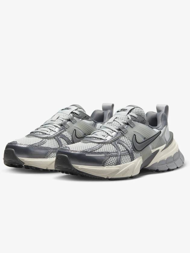 V2K Run Low Top Sneakers Pure Platinum Wolf Grey - NIKE - BALAAN 6