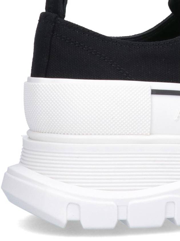 Tread Slick Platform Low Top Sneakers Black White - ALEXANDER MCQUEEN - BALAAN 5