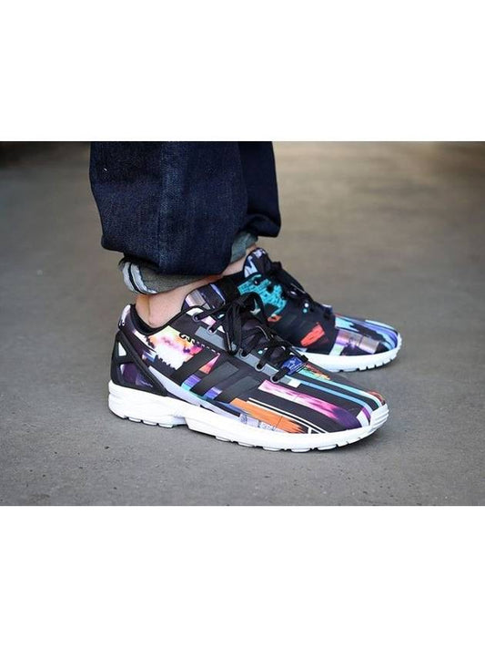 01-M19844-Original-ZX Flux-Cityscape - ADIDAS - BALAAN 1