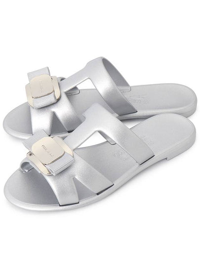 New Vara Plate Strappy Slippers Silver - SALVATORE FERRAGAMO - BALAAN 2