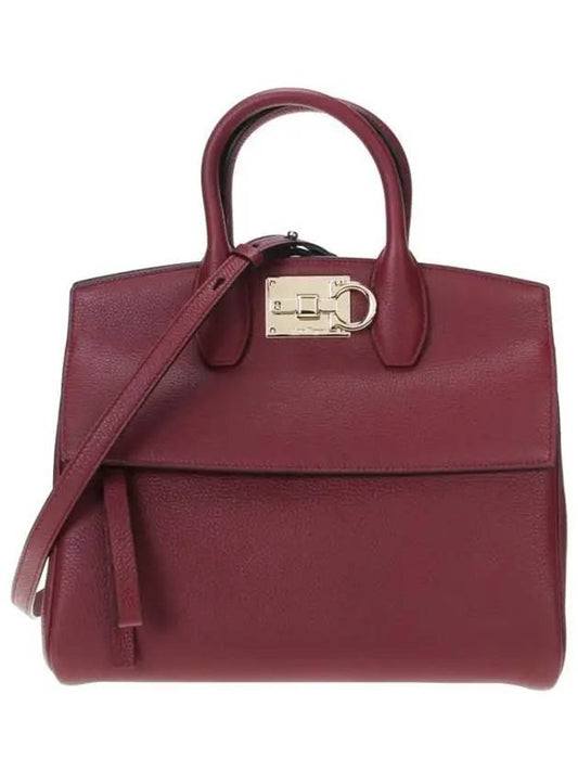 Salvatore Studio Small Tote Bag Carmine - SALVATORE FERRAGAMO - BALAAN.