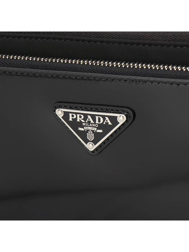 Triangle Logo Brushed Leather Shoulder Bag Black - PRADA - BALAAN 7