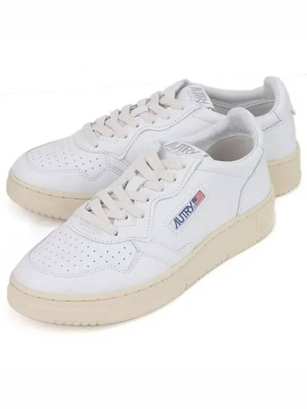 Medalist Leather Low Top Sneakers White - AUTRY - BALAAN 2