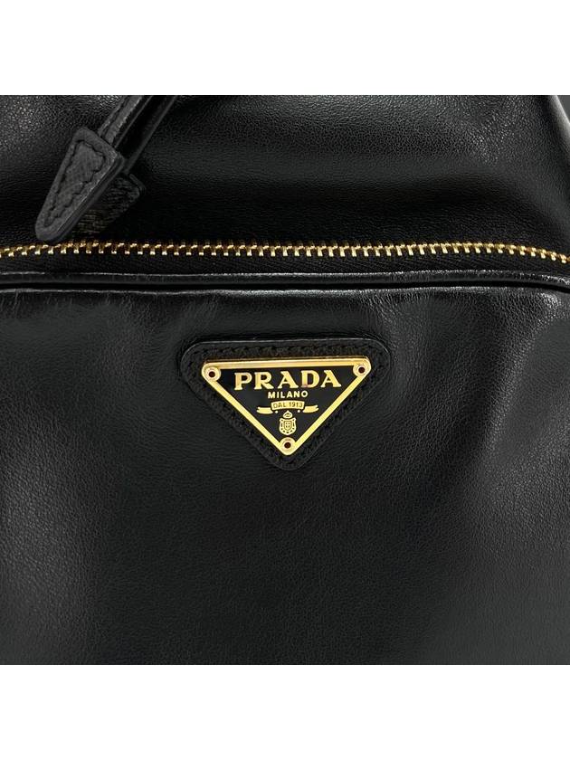 Leather triangle logo bucket bag black - PRADA - BALAAN 5