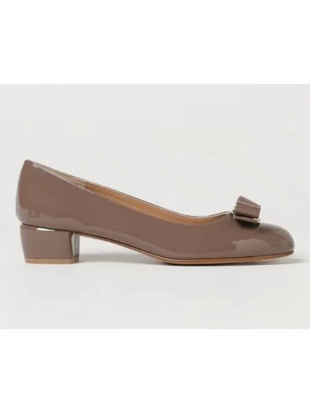 Vara Bow Patent Pumps Grey - SALVATORE FERRAGAMO - BALAAN 2