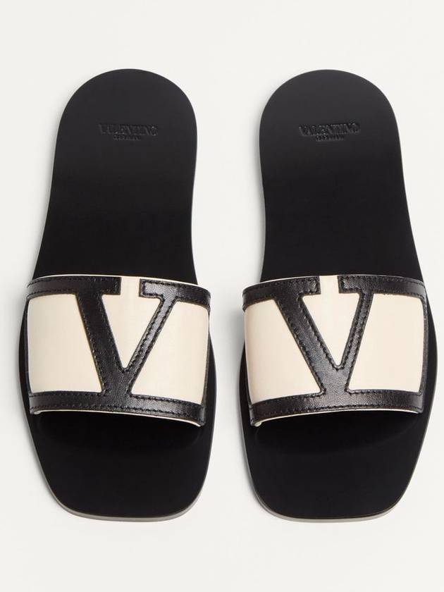 Valentino Garavani Sandals Black - VALENTINO - BALAAN 4