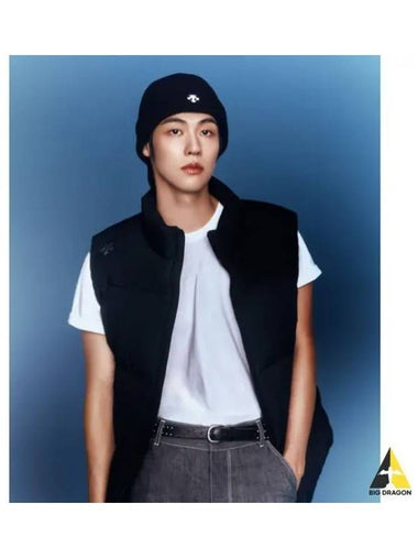 Seunghyeop Lee wearing sports basic beanie black SP323UKC90 - DESCENTE - BALAAN 1