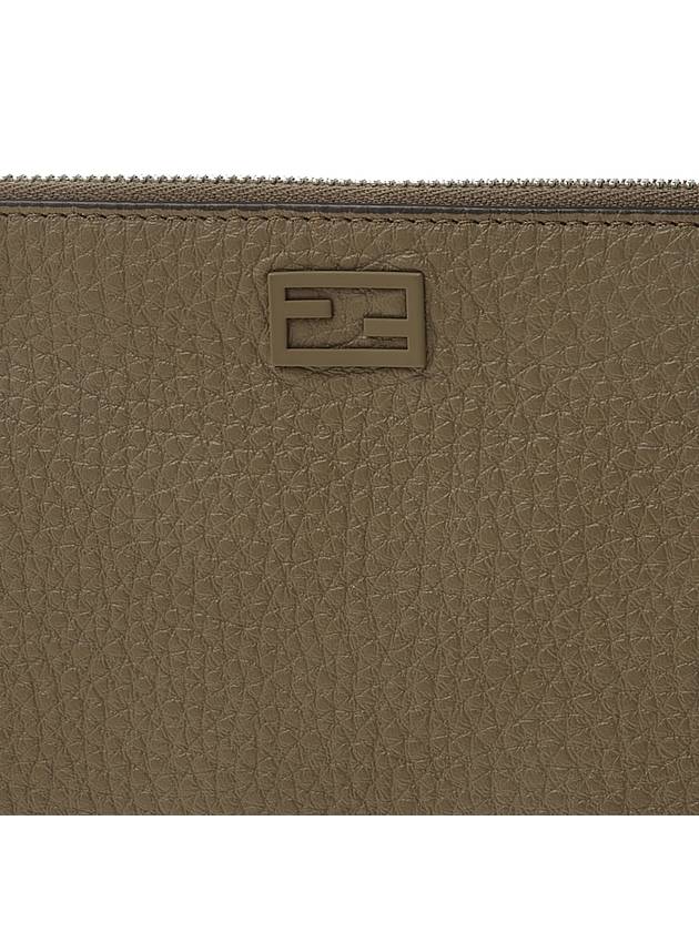 embossed logo leather clutch bag - FENDI - BALAAN.