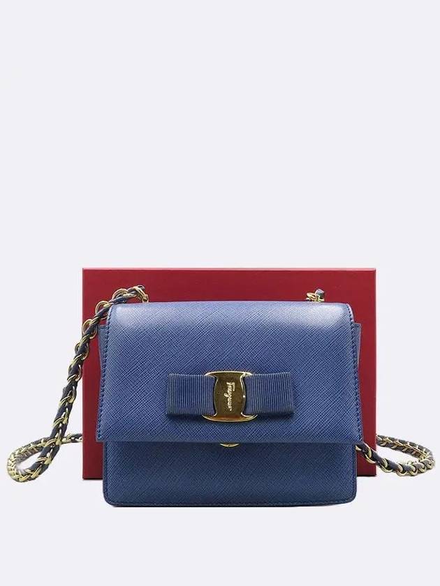 Ferragamo 21 E479 Navy Saffiano GINNY Gini Barra Gold Logo Mini Chain Flap Crossbody Bag - SALVATORE FERRAGAMO - BALAAN 1