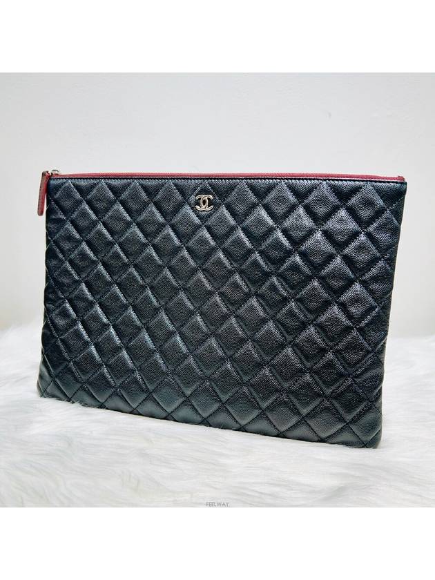 Classic Caviar Clutch Bag No 24 - CHANEL - BALAAN 3