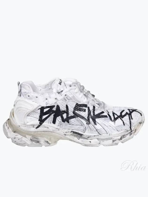 Runner Graffiti Low Top Sneakers White - BALENCIAGA - BALAAN 2