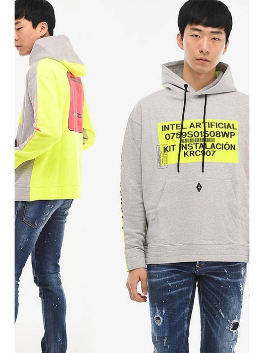 CMBB056 Two tone hooded sweatshirt gray fluorescent yellow CMBB056S19630045 0688 - MARCELO BURLON - BALAAN 1