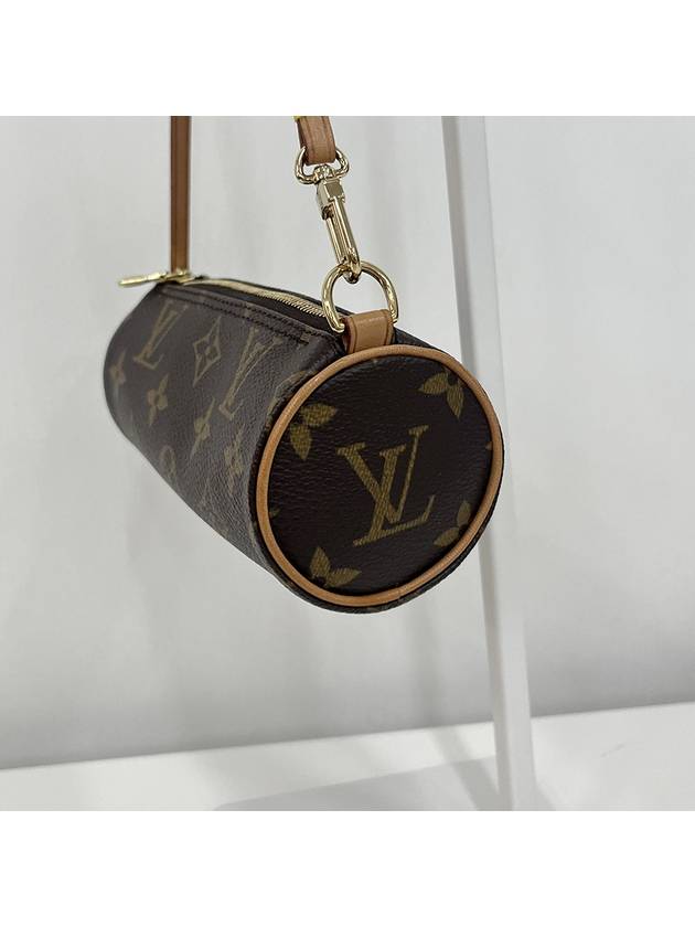 women pouch bag - LOUIS VUITTON - BALAAN 11