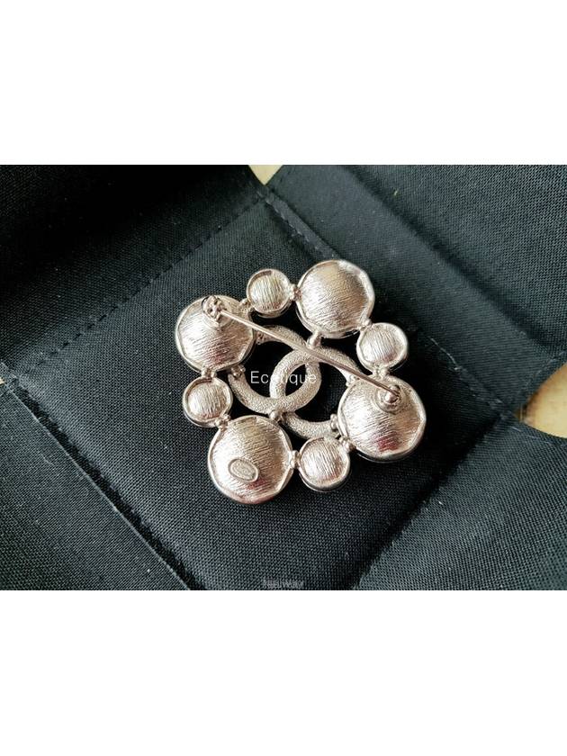 Women Brooches Pins - CHANEL - BALAAN 5