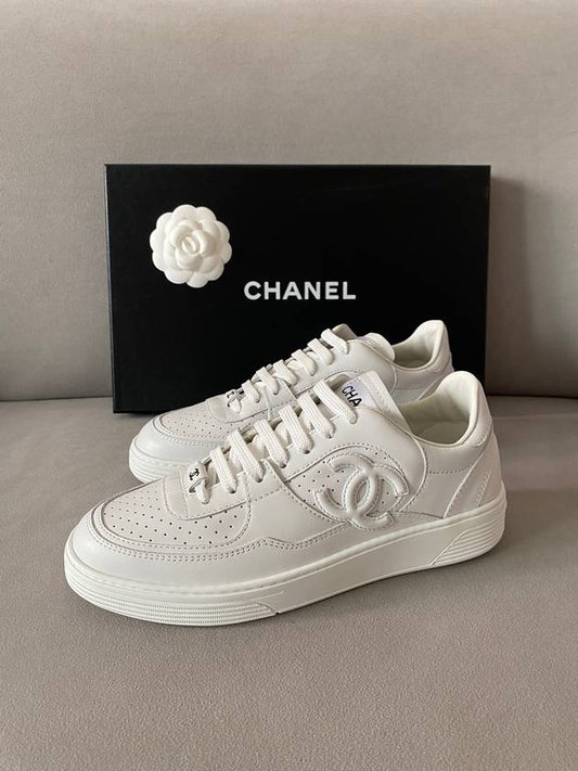 CC Logo Calfskin Low Top Sneakers White - CHANEL - BALAAN 2