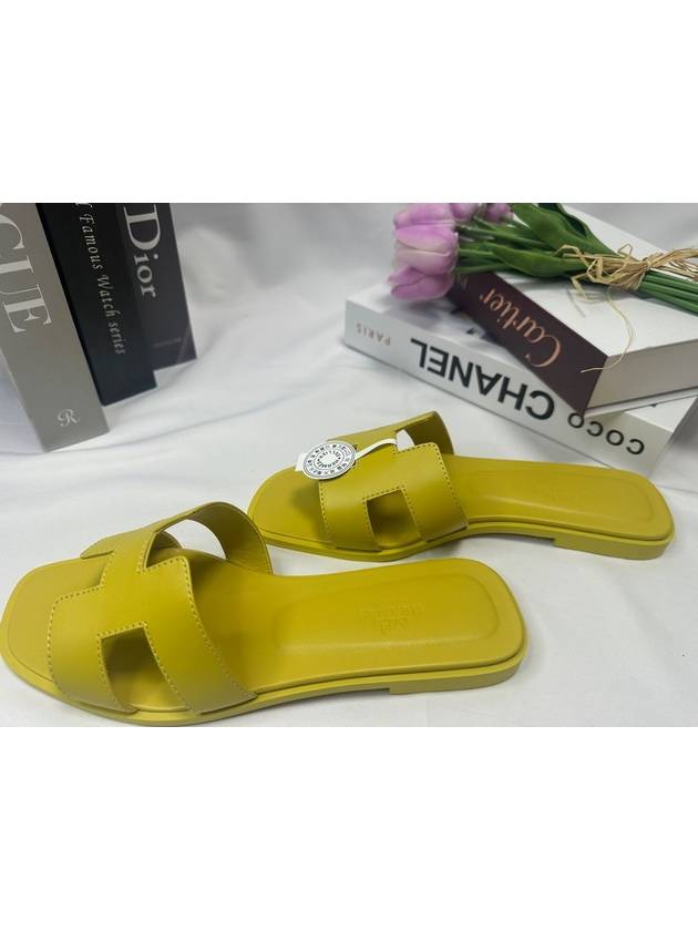 Oran Women s Slippers Zone Imperial Yellow H202230Z 8R370 - HERMES - BALAAN 4