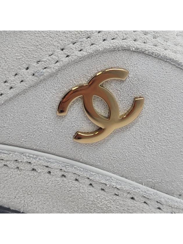 Mixed fiber white sneakers gold G45332 - CHANEL - BALAAN 4