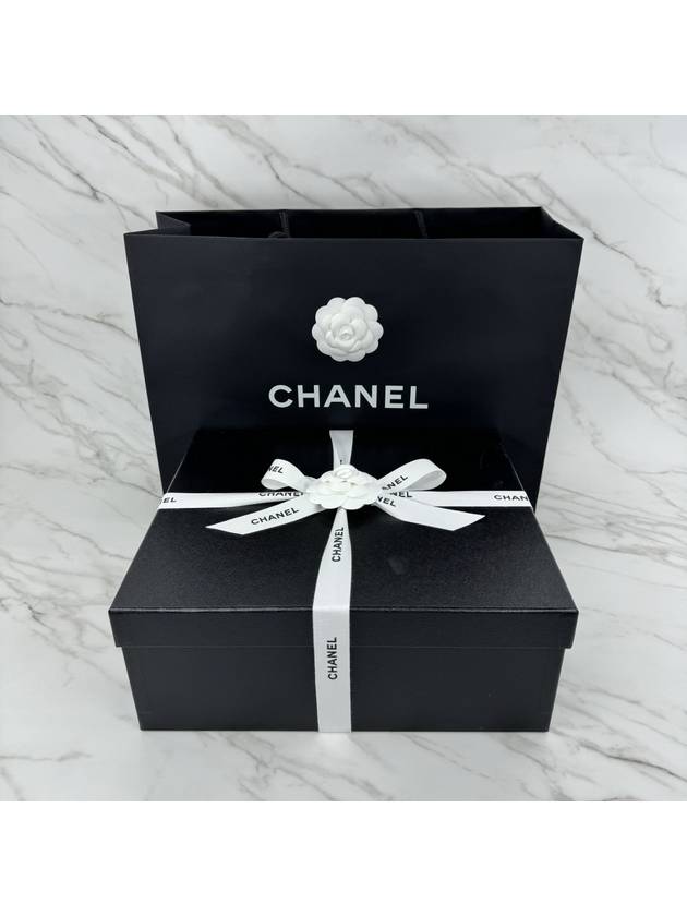 Shasix Sneakers Fabric Laminated Silver G39792 - CHANEL - BALAAN 10