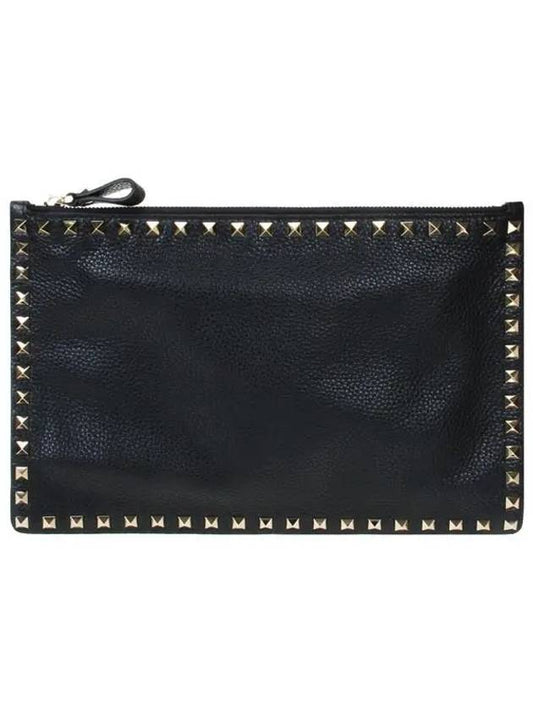 Rockstud Stampa Alce Clutch Bag Black - VALENTINO - BALAAN.