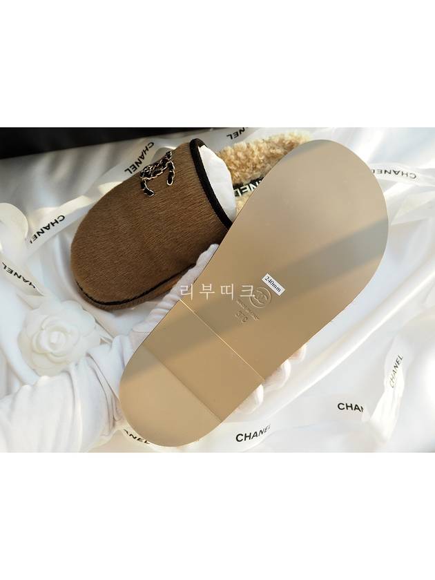 Chain CC Logo Shearling Suede Mule Slippers Beige G38648 - CHANEL - BALAAN 8