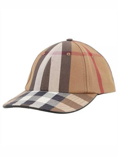 Logo Detail Check Cotton Baseball Cap 8056080 - BURBERRY - BALAAN 1