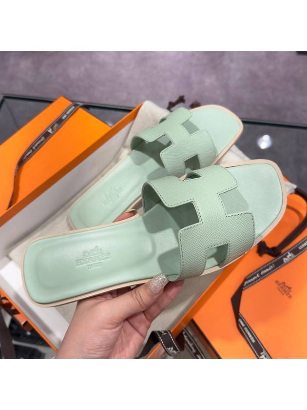 Women's Oran Sandals Calfskin Absong Mint Beige Twotone - HERMES - BALAAN 1