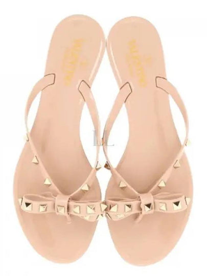 Rockstud Rubber Thong Slippers Beige - VALENTINO - BALAAN 2