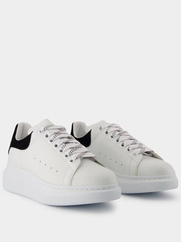 Oversize Sneakers - Alexander McQueen - Leather - White - ALEXANDER MCQUEEN - BALAAN 2