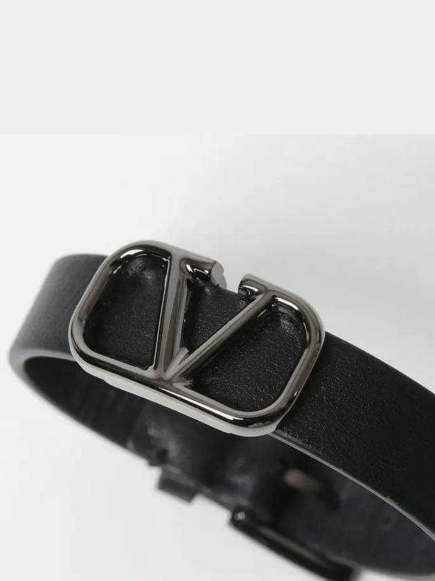 V Logo Leather Bracelet Black - VALENTINO - BALAAN.
