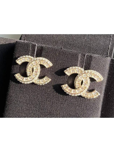 Diamante Gold Crystal Women Earrings A86504 - CHANEL - BALAAN 1