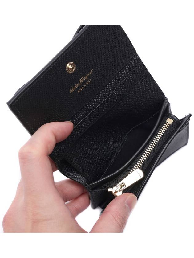 Vara Bow Gloss Flap Half Wallet Black - SALVATORE FERRAGAMO - BALAAN 7