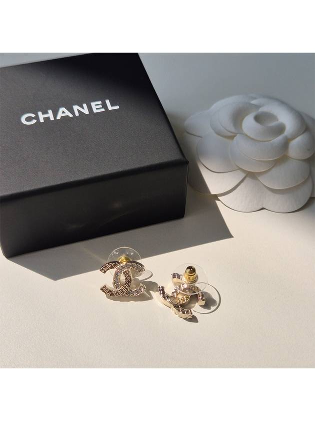 CC logo quilted cubic crystal earrings champagne gold ABB974 - CHANEL - BALAAN 4