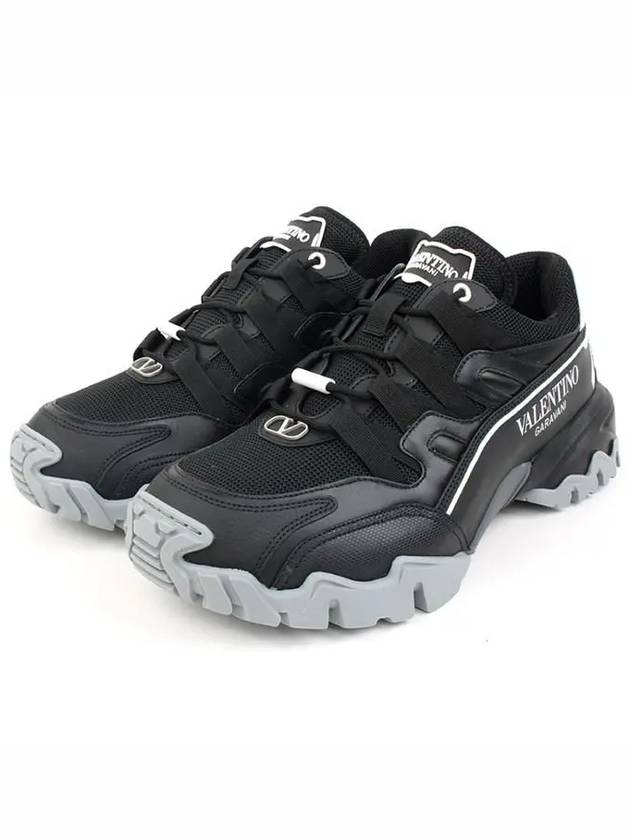 Climbers Low-Top Sneakers Black - VALENTINO - BALAAN 3