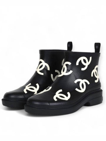 Logo Ankle Short Rain Boots Cowchalk Black - CHANEL - BALAAN 1