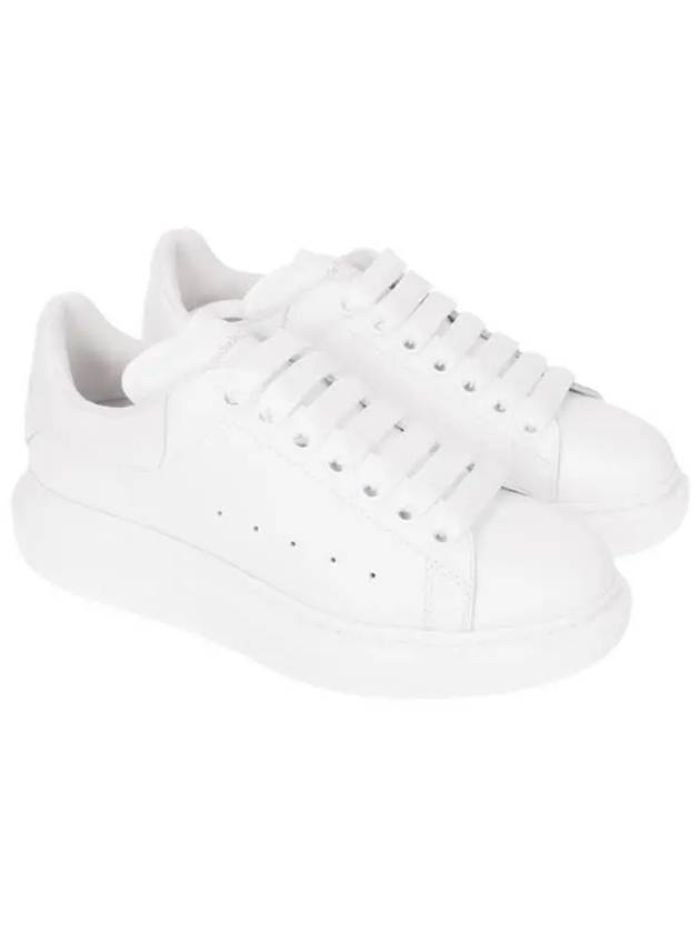 Oversized Leather Low Top Sneakers White - ALEXANDER MCQUEEN - BALAAN 2