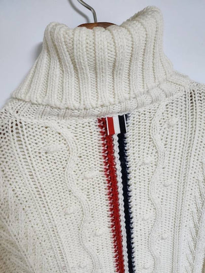 40 Aran Cable Women s Neck Polar Knit FKA222A 00014 - THOM BROWNE - BALAAN 2