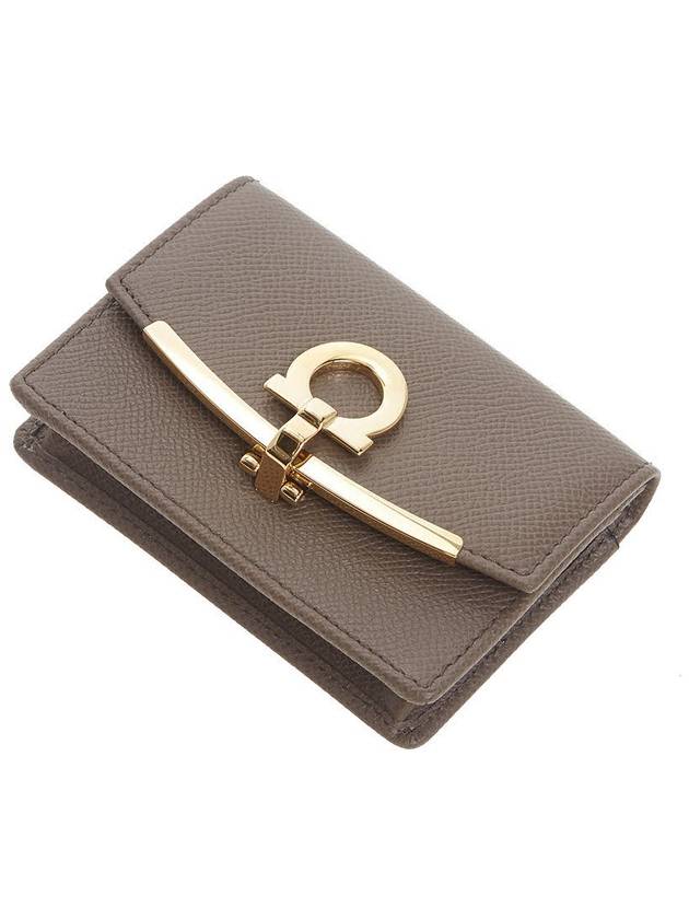 Gancini Calfskin Card Wallet Cumin - SALVATORE FERRAGAMO - BALAAN 5