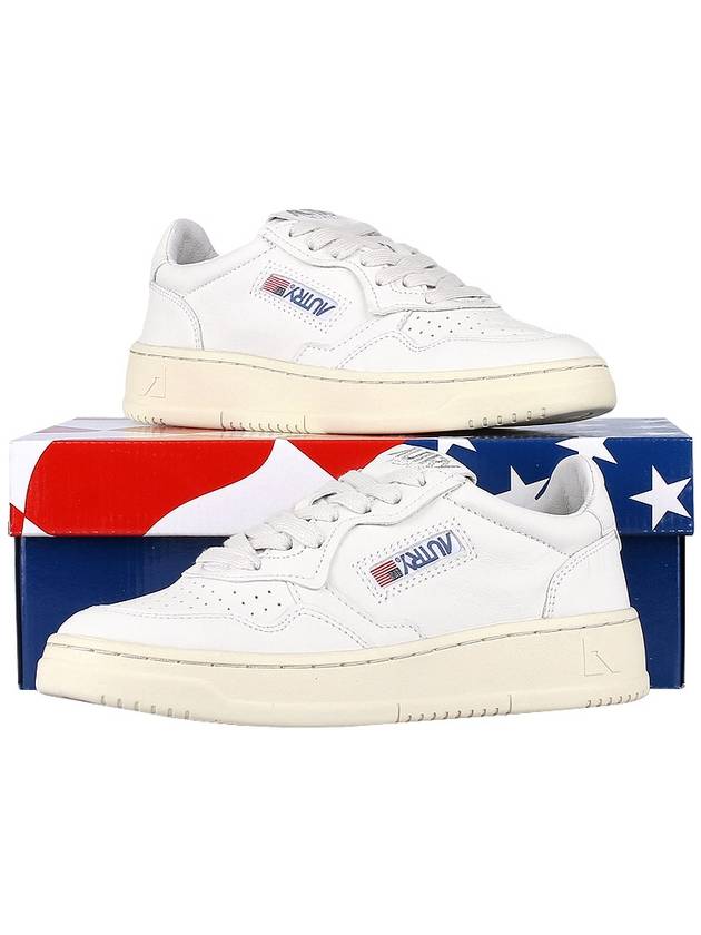 Medalist Logo Patch Low Top Sneakers White - AUTRY - BALAAN 11