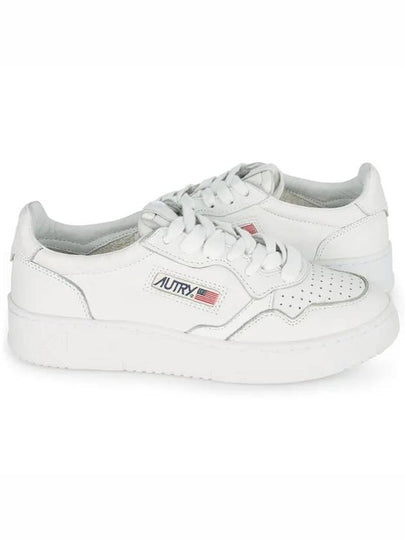 Women's Medalist Low Top Sneakers White - AUTRY - BALAAN 2