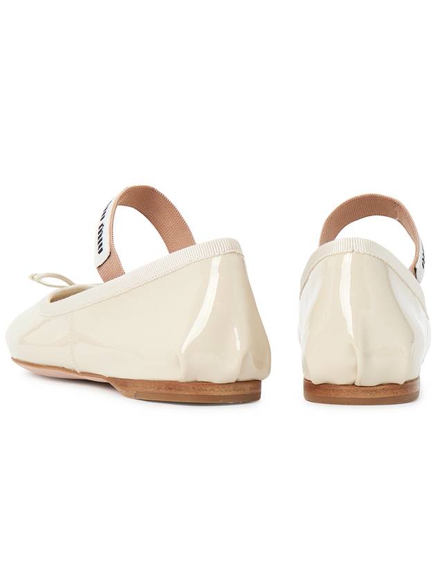 Patent Leather Ballerinas Avorio - MIU MIU - BALAAN 7